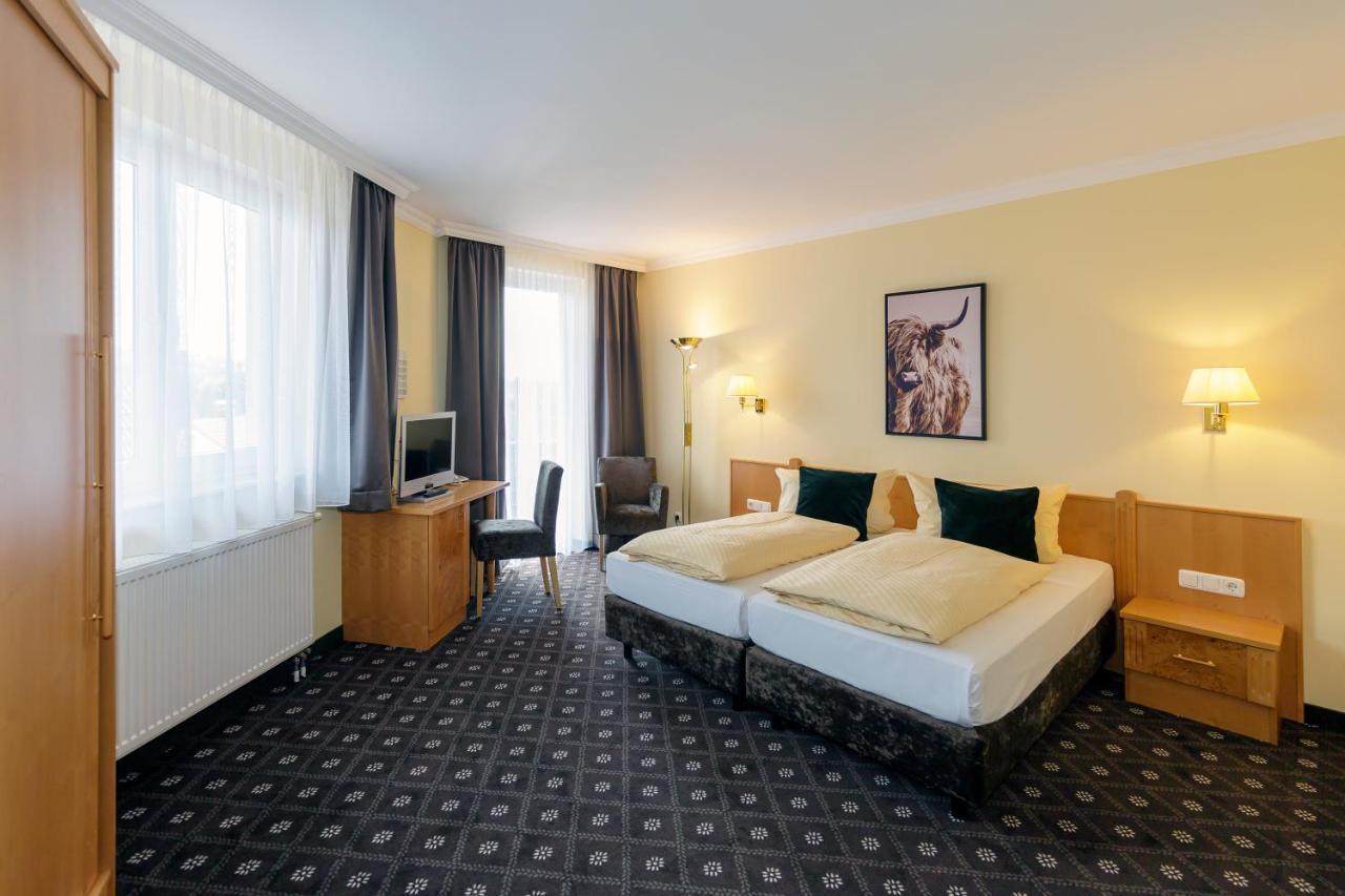 Hotel Zum Adler Nidderau Kültér fotó